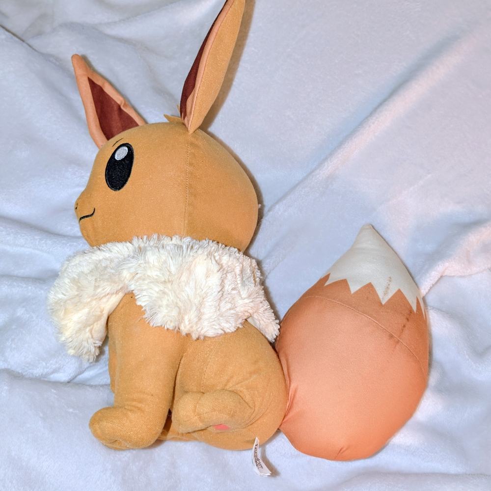 The Toy Factory Pokemon Eevee Plush Stuffed Animal Plush Toy - Picture 2 of 10